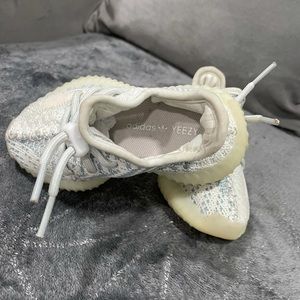 Yeezy toddler 8k